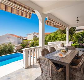 4 Bedroom Villa with Pool near Milna, Brac Island Sleeps 8 